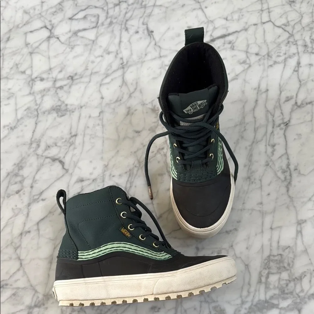 Vans Mens Standard Mid Snow Mte Green Snow Rainboots Size 6